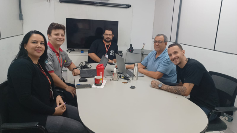 Fornecedores Internos Fornecedores Internos