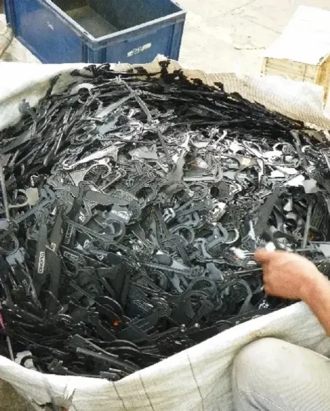 Imagem ilustrativa de Ps reciclado preto