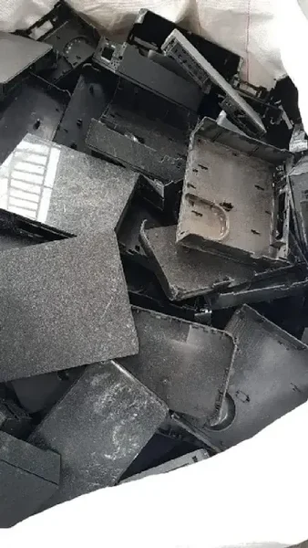 Imagem ilustrativa de Psai preto reciclado